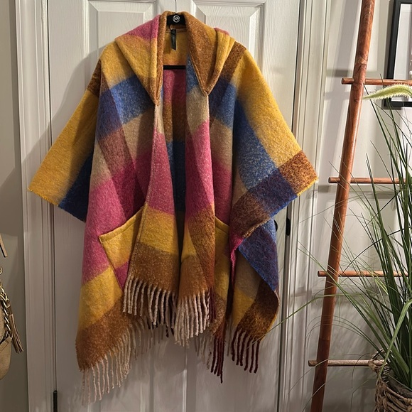 Lane Bryant Relaxed Open-Front Hooded Poncho, One Size in Buffalo Check. NWOT - Picture 2 of 16